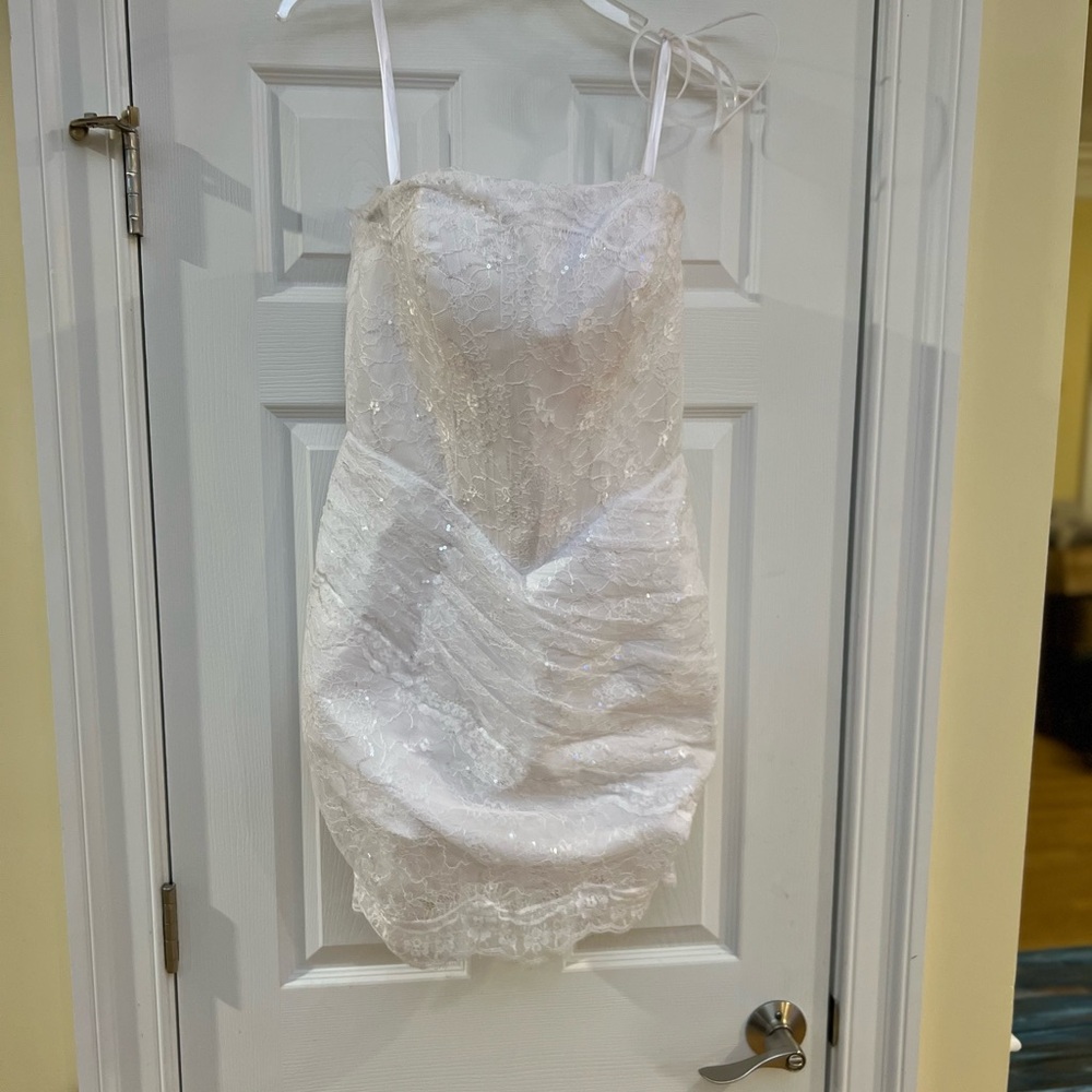 Ladies Size 93x75 White Chic WEDDING DRESS Lace Chemise Short GUC ❤️